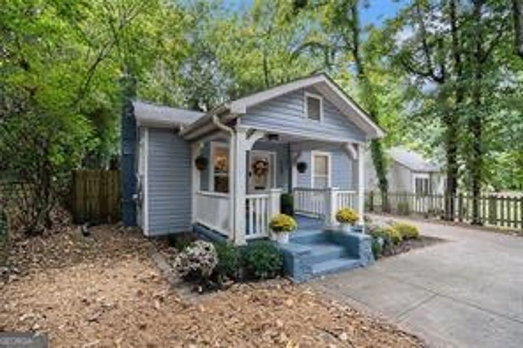 Photo of 1812 Defoor Avenue NW, Atlanta, GA 30318 (MLS # 10635981)