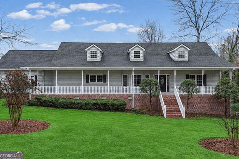 Photo of 4003 Garden Lakes Parkway NW, Rome, GA 30165 (MLS # 10654402)