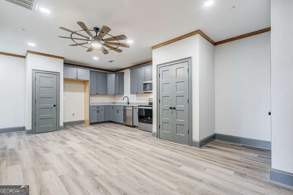 34 Depot ST 21