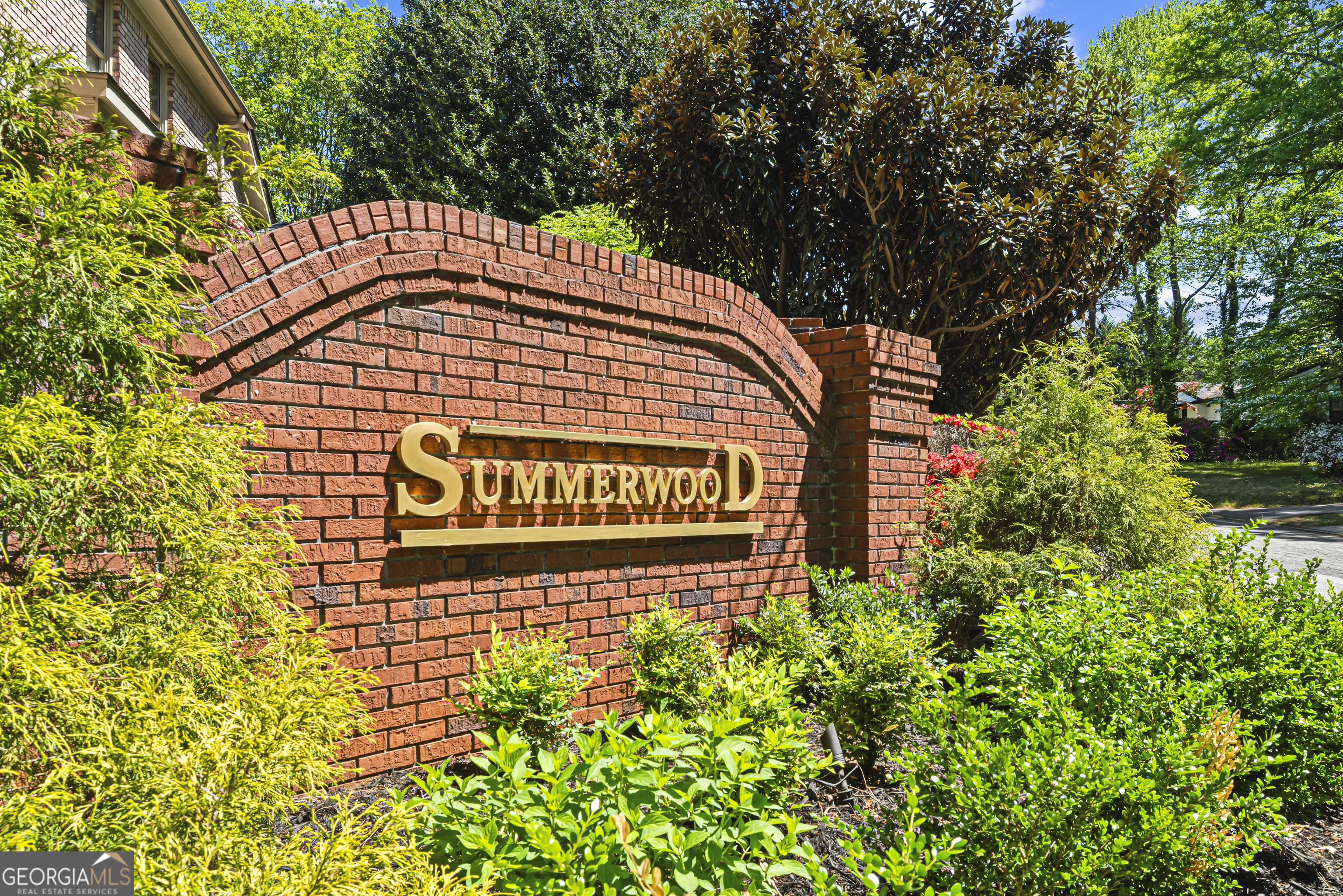 2521 Summeroak DR