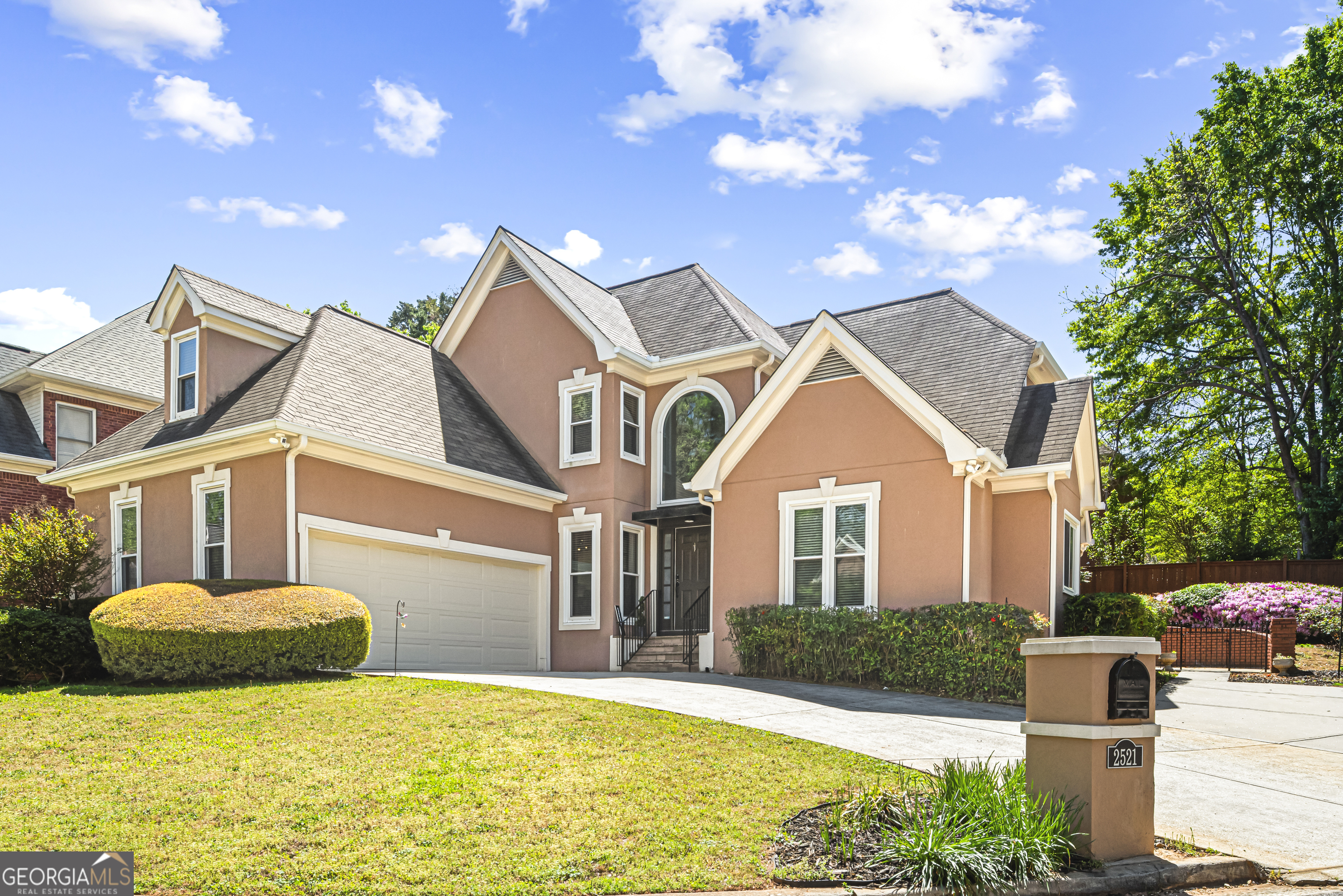 2521 Summeroak DR