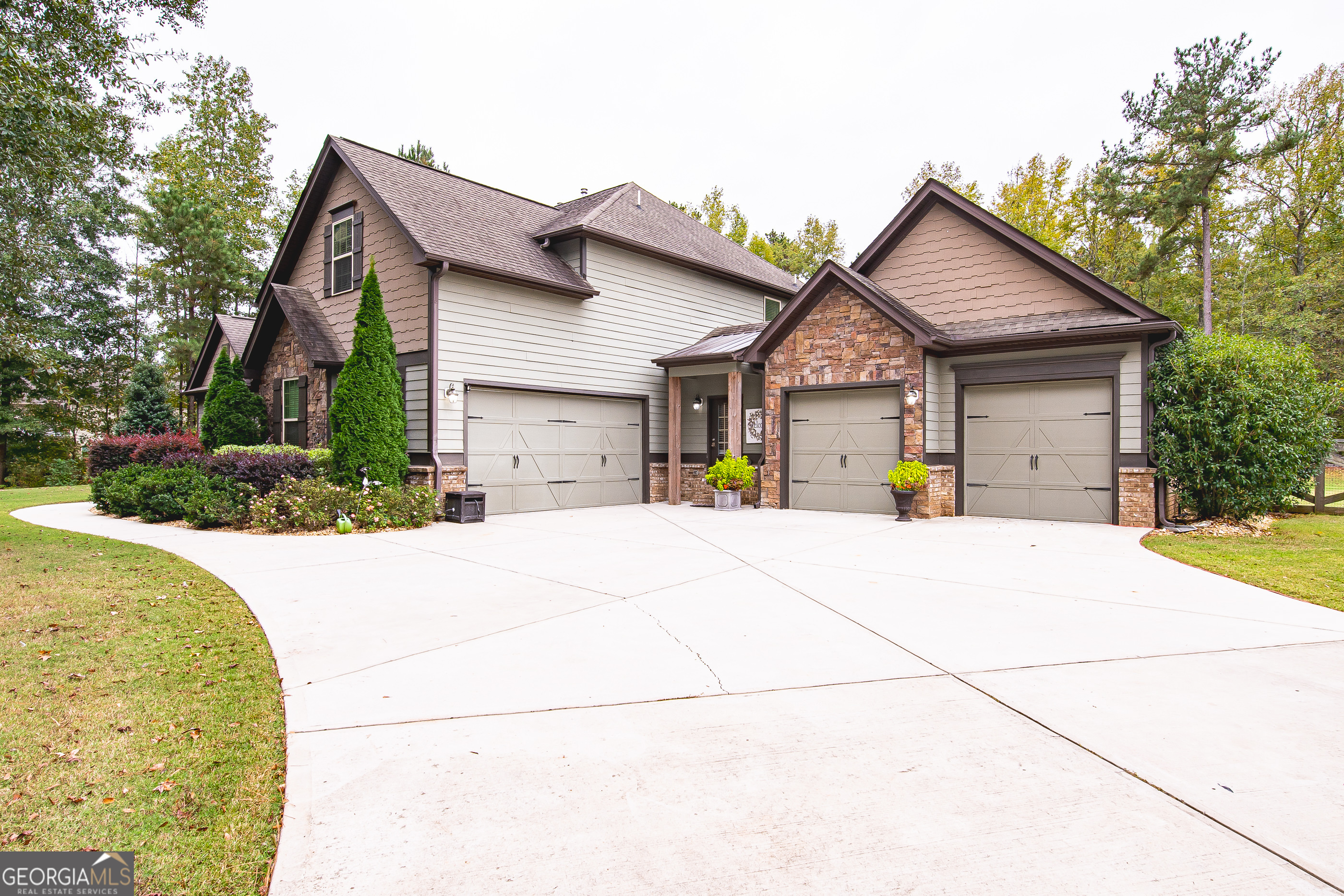 931 S Jeff Davis DR