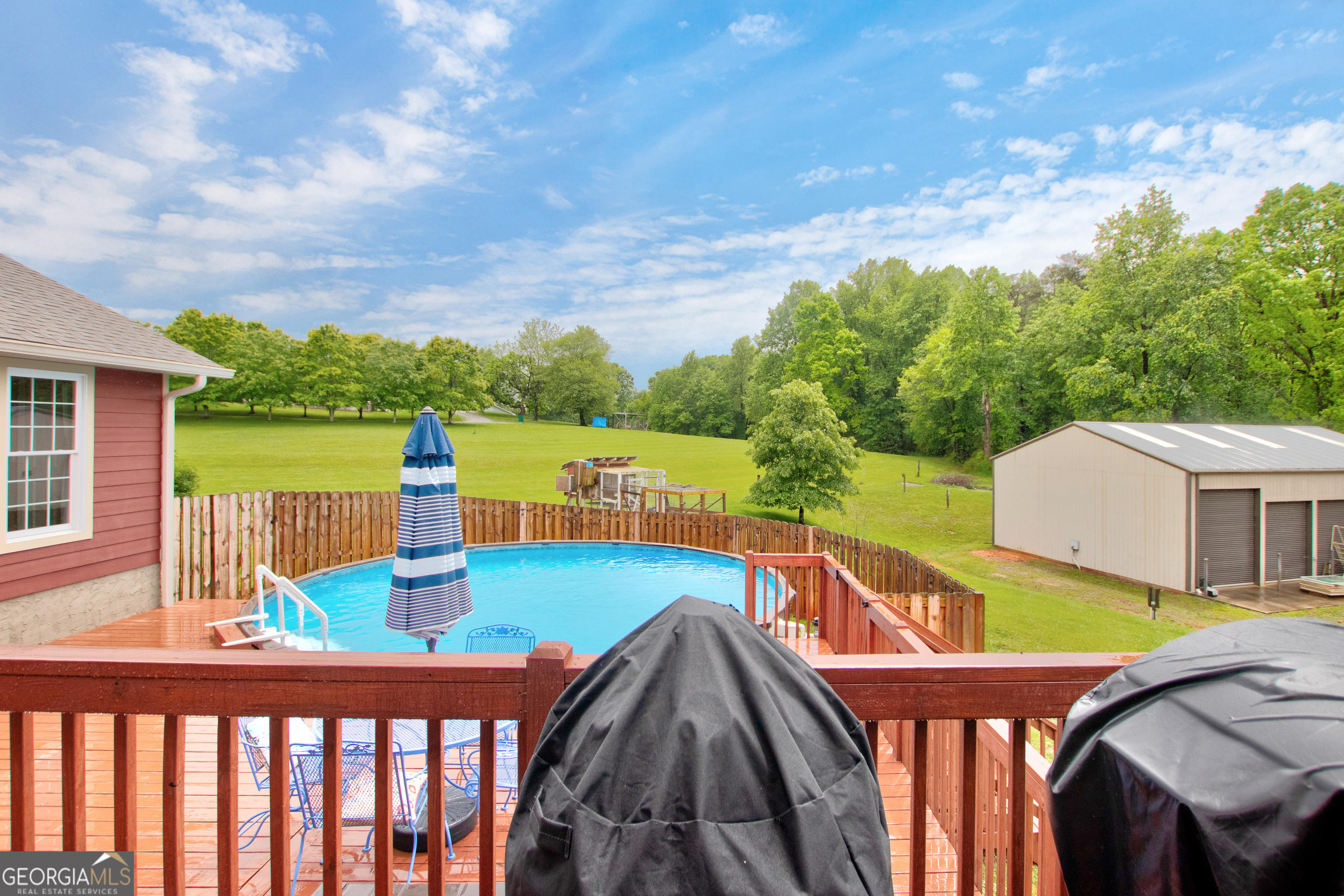 Clarkesville, Georgia 30523, United States, 4 Bedrooms Bedrooms, ,2 BathroomsBathrooms,Residential,Pending,149924