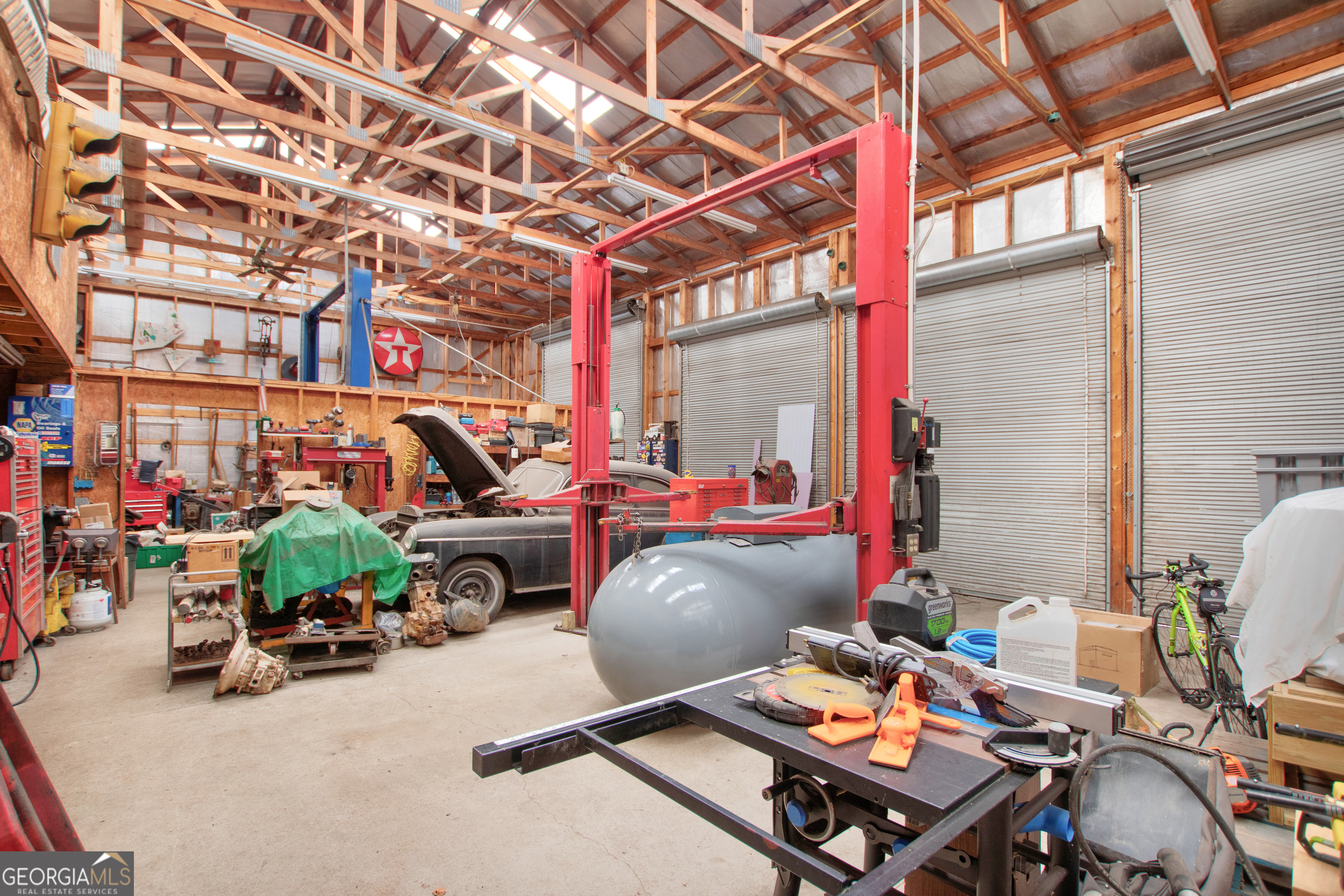 Clarkesville, Georgia 30523, United States, 4 Bedrooms Bedrooms, ,2 BathroomsBathrooms,Residential,Pending,149924