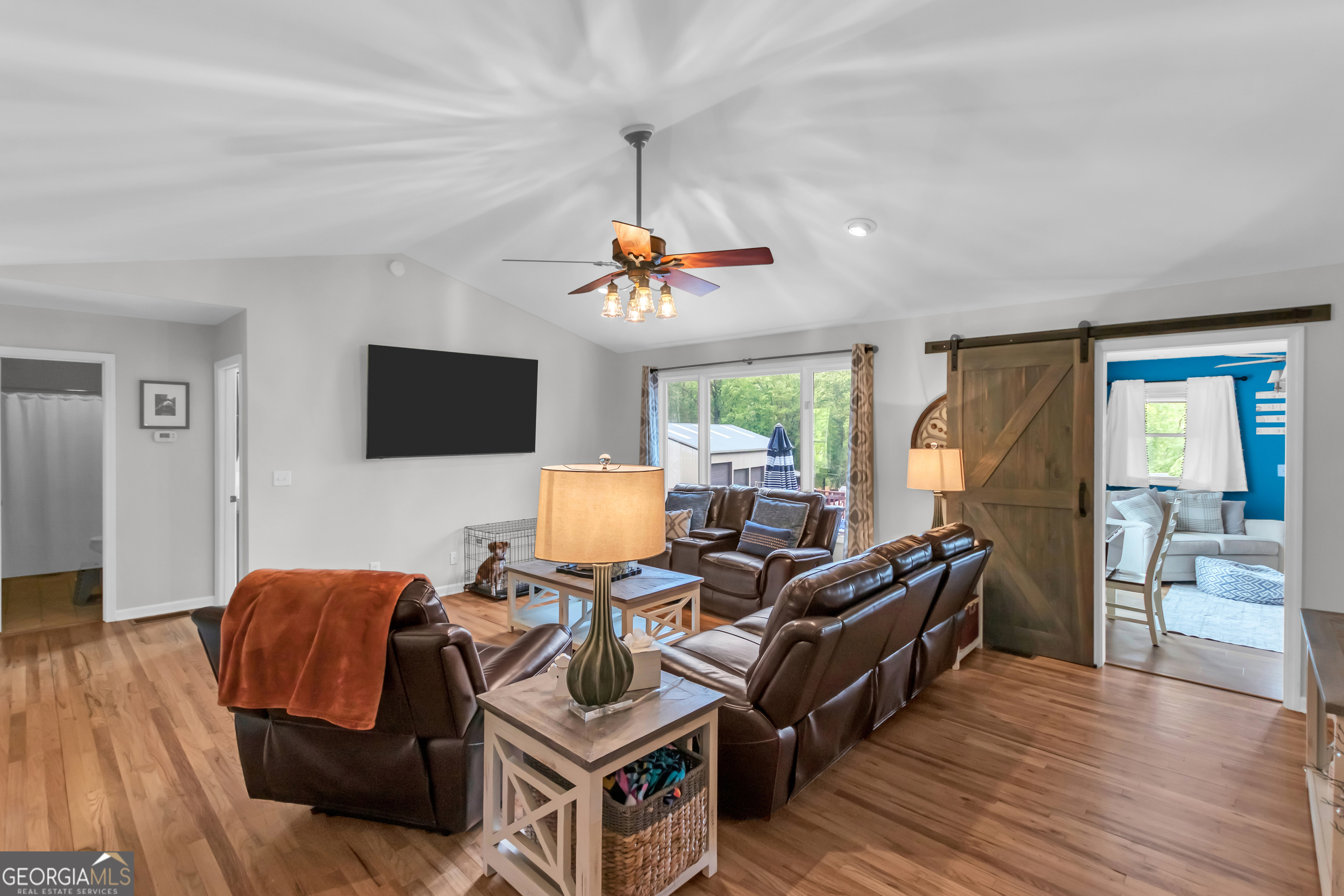 Clarkesville, Georgia 30523, United States, 4 Bedrooms Bedrooms, ,2 BathroomsBathrooms,Residential,Pending,149924