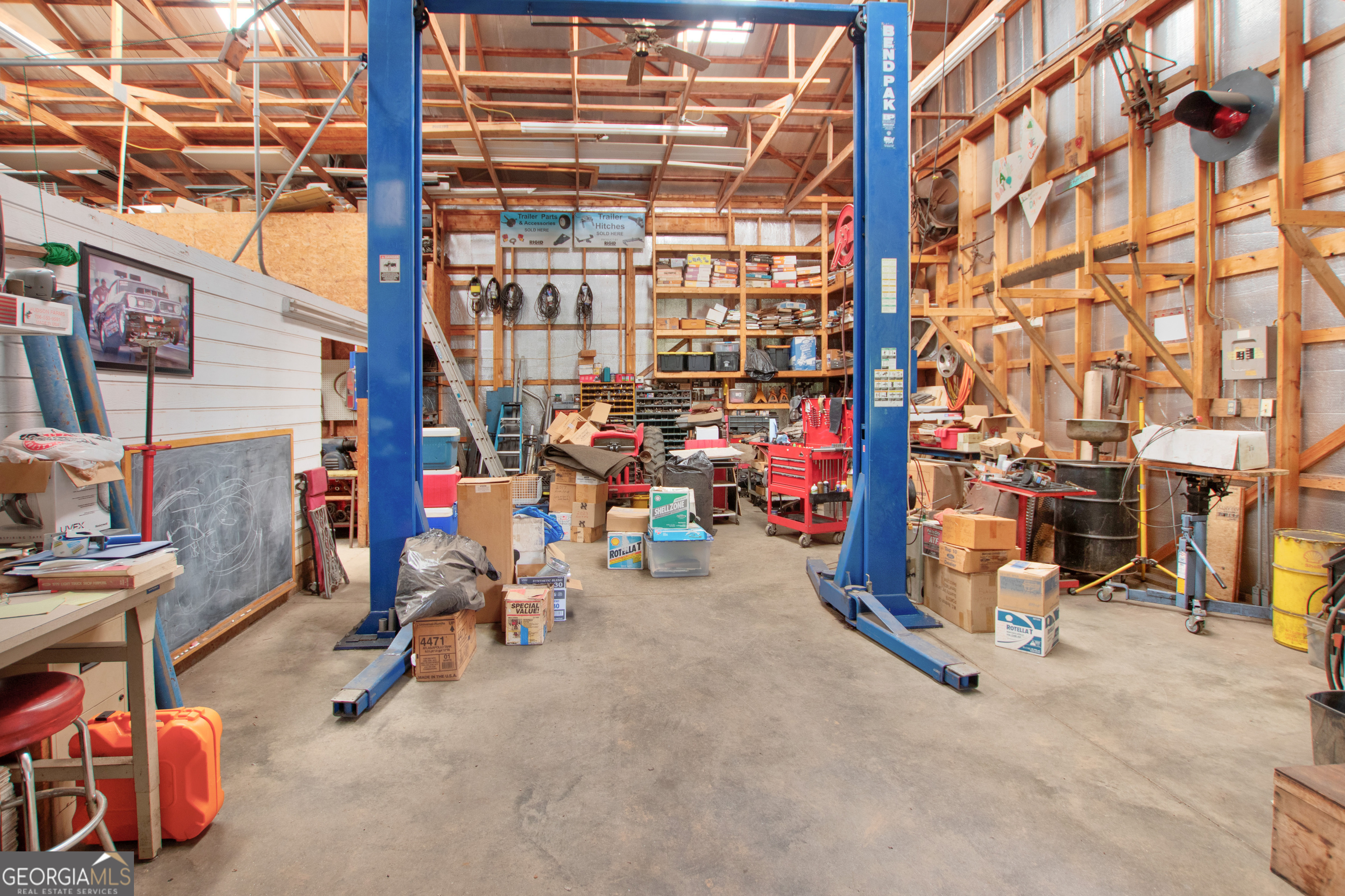 Clarkesville, Georgia 30523, United States, 4 Bedrooms Bedrooms, ,2 BathroomsBathrooms,Residential,Pending,149924