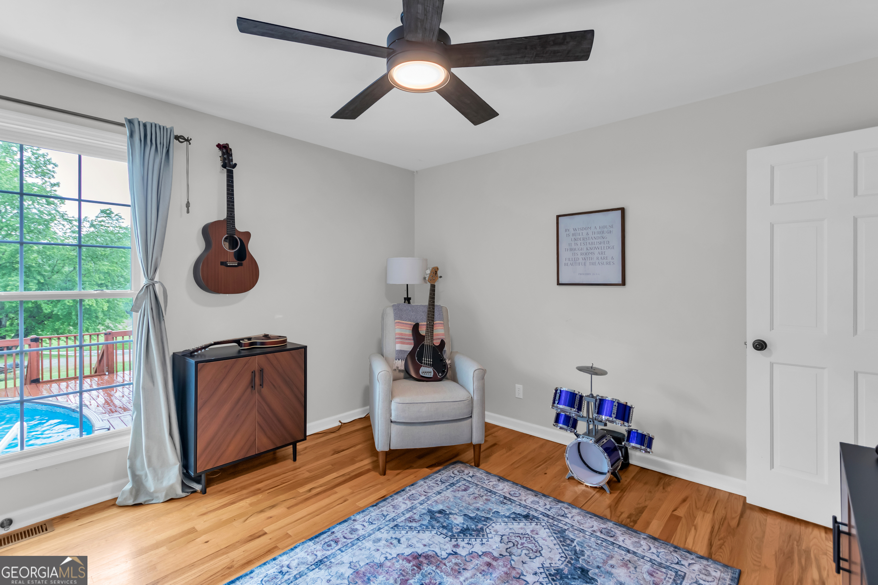 Clarkesville, Georgia 30523, United States, 4 Bedrooms Bedrooms, ,2 BathroomsBathrooms,Residential,Pending,149924