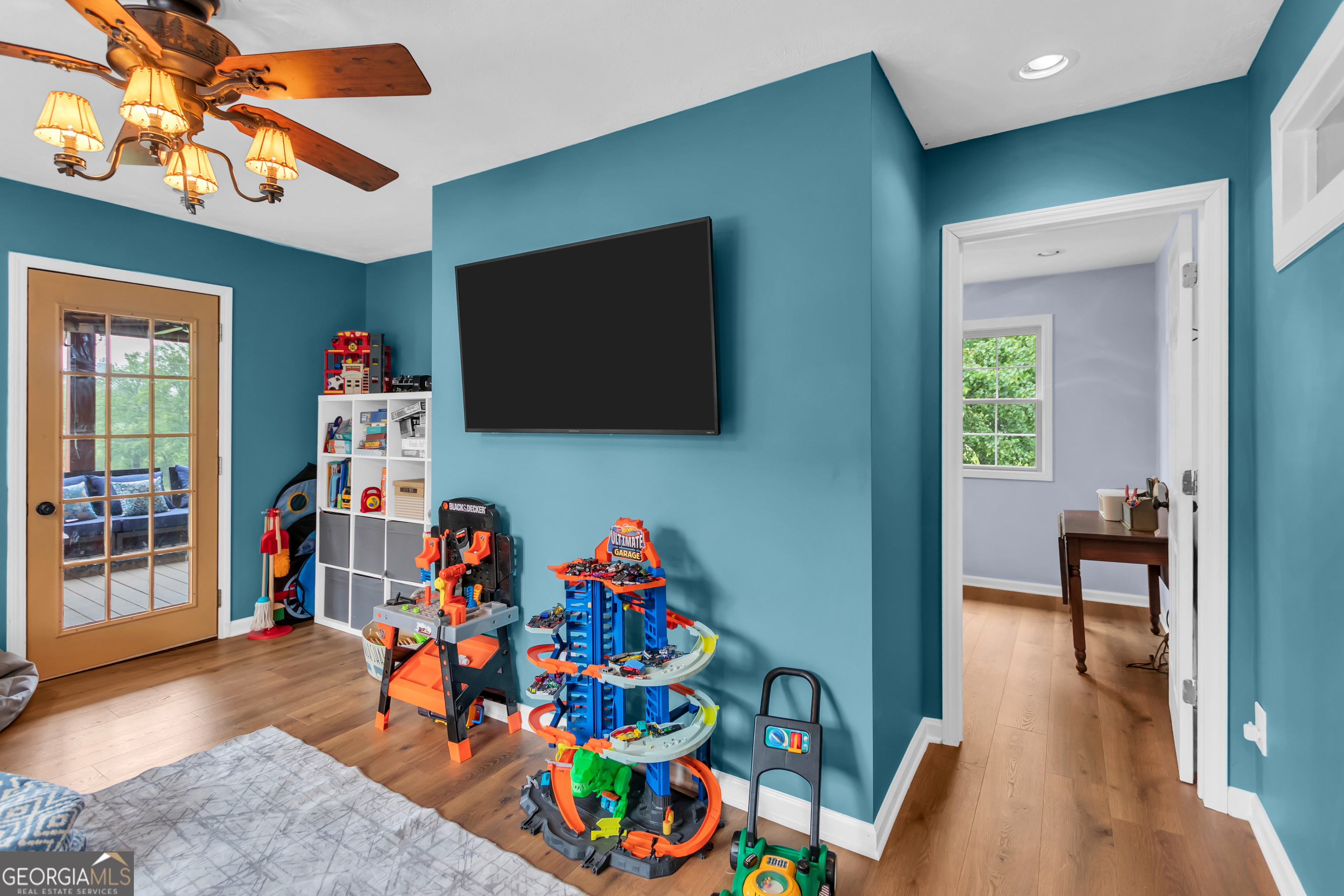 Clarkesville, Georgia 30523, United States, 4 Bedrooms Bedrooms, ,2 BathroomsBathrooms,Residential,Pending,149924