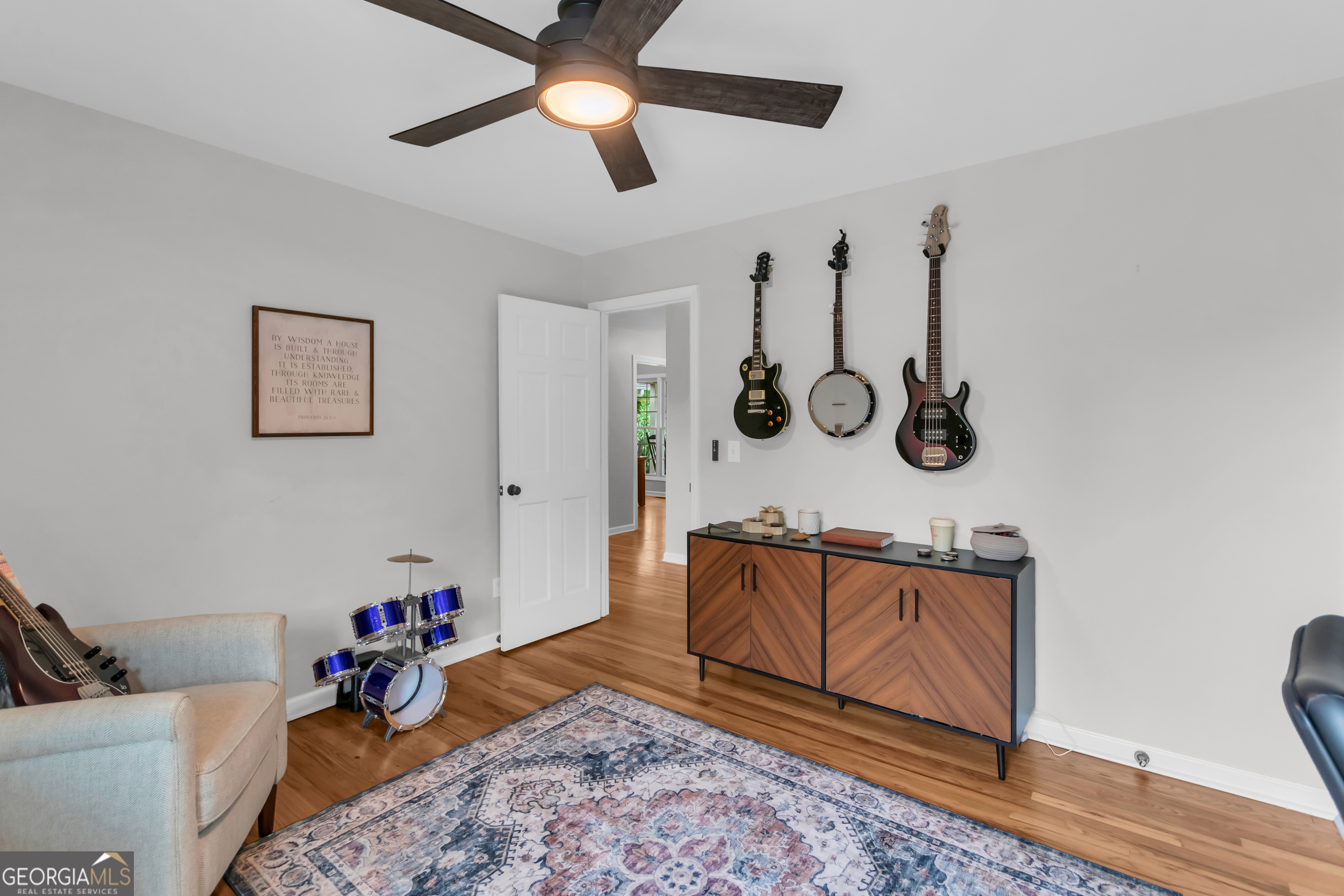 Clarkesville, Georgia 30523, United States, 4 Bedrooms Bedrooms, ,2 BathroomsBathrooms,Residential,Pending,149924