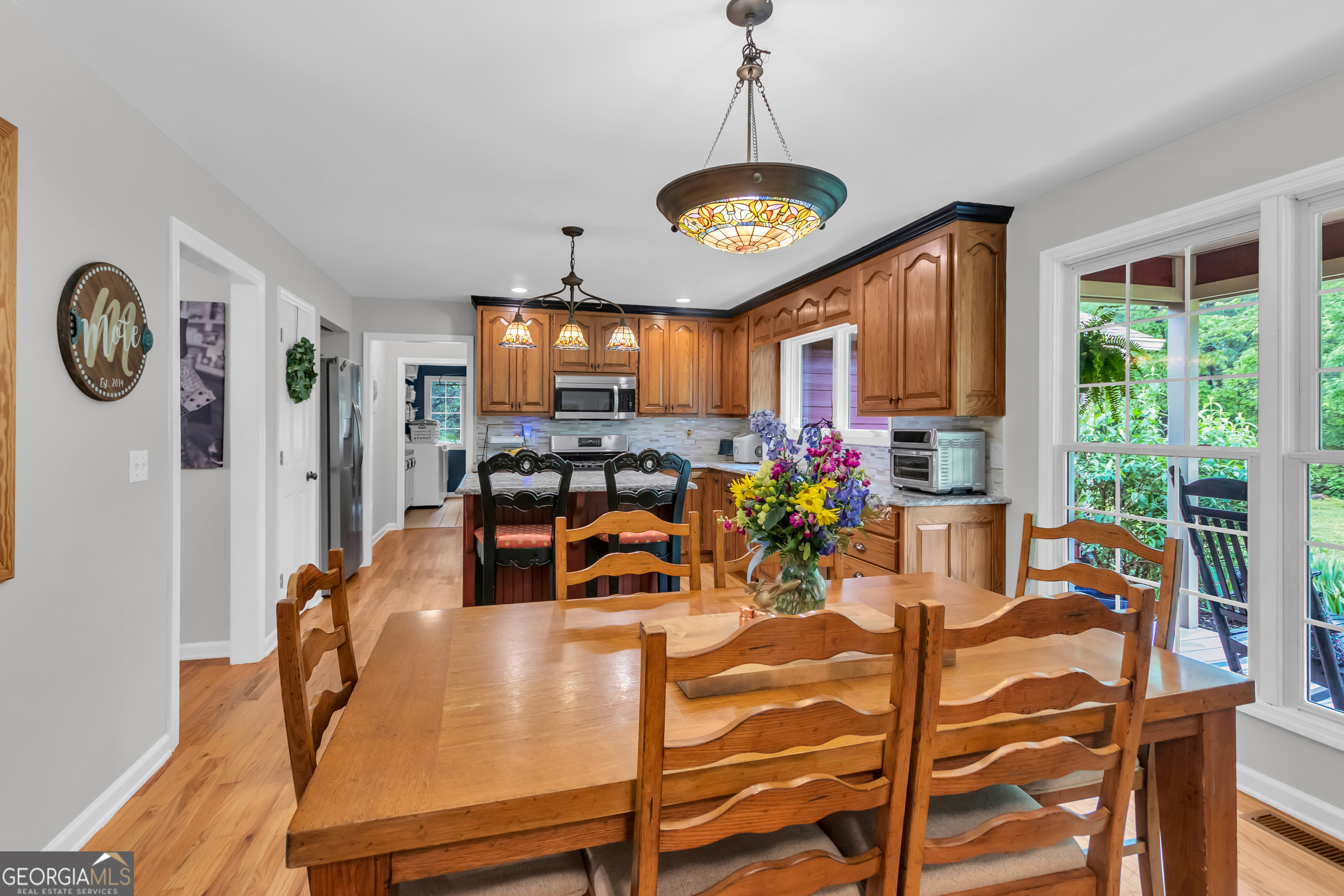 Clarkesville, Georgia 30523, United States, 4 Bedrooms Bedrooms, ,2 BathroomsBathrooms,Residential,Pending,149924