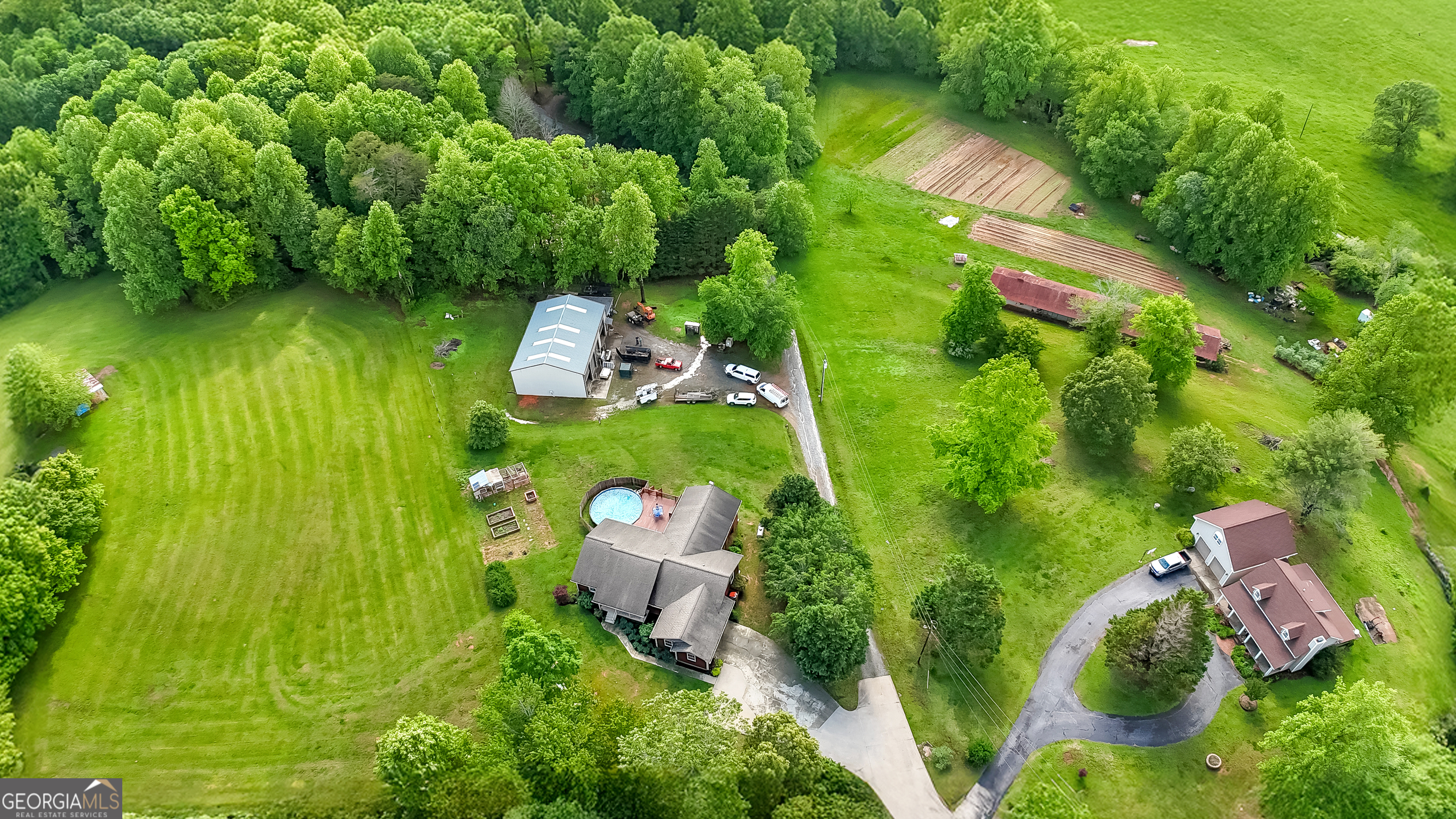 Clarkesville, Georgia 30523, United States, 4 Bedrooms Bedrooms, ,2 BathroomsBathrooms,Residential,Pending,149924