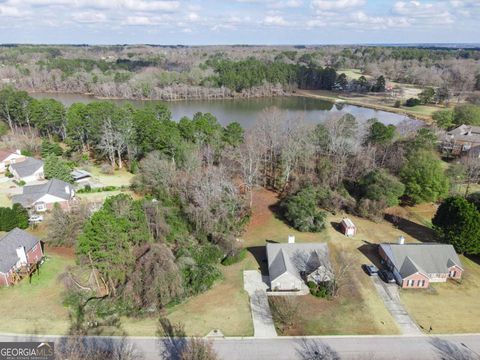 719 Overlook DR Winder GA 30680