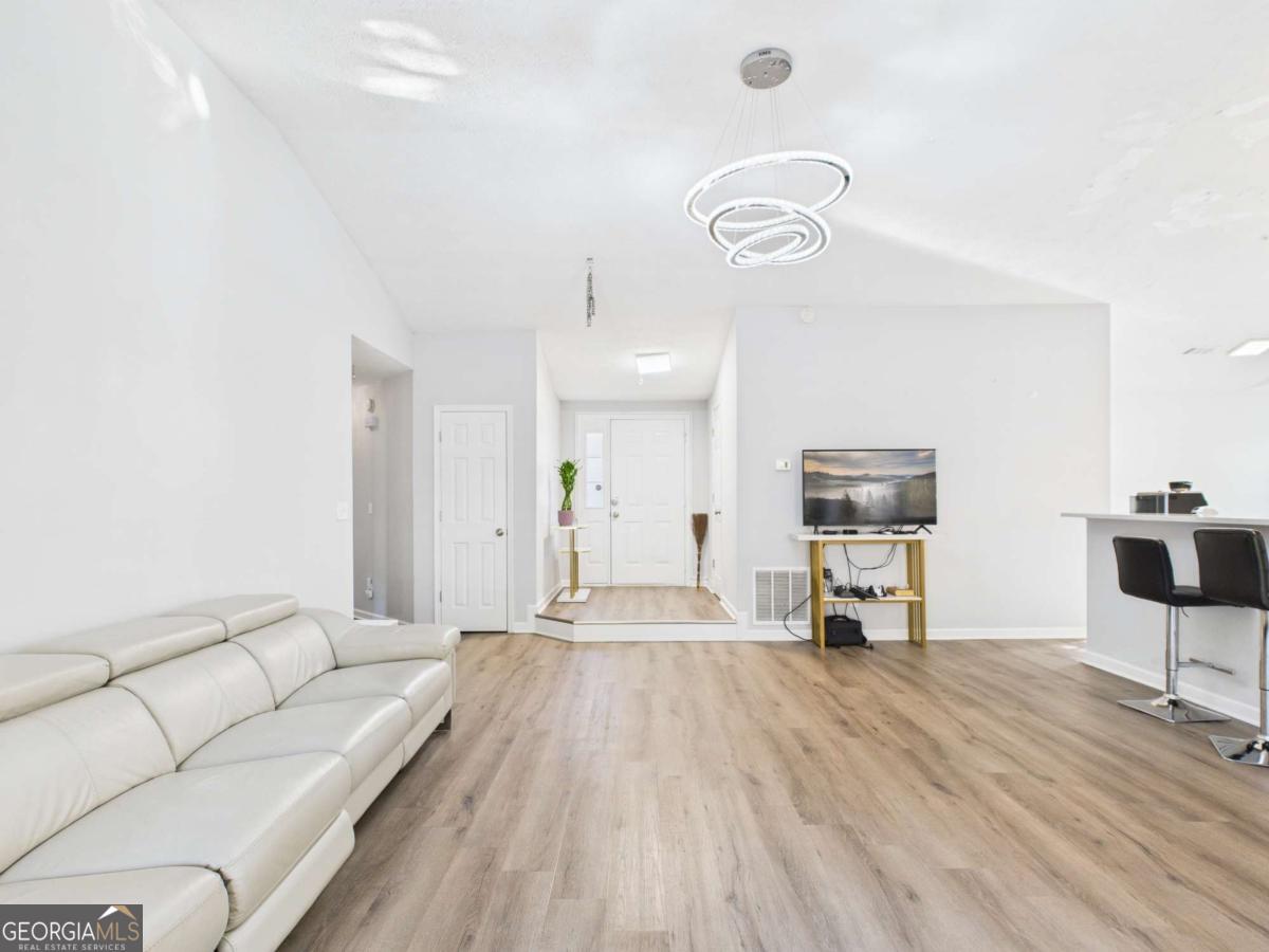 Colony Glen - Residential Lease