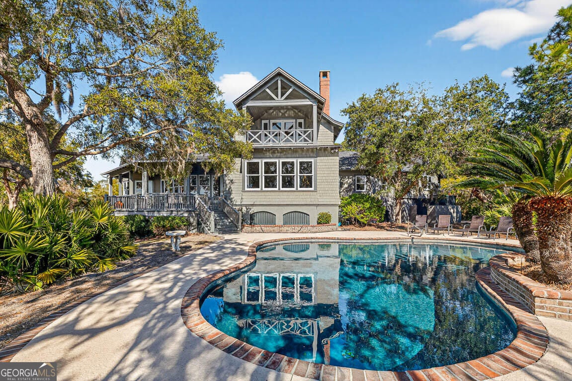 105 Hawkins Island CIR
