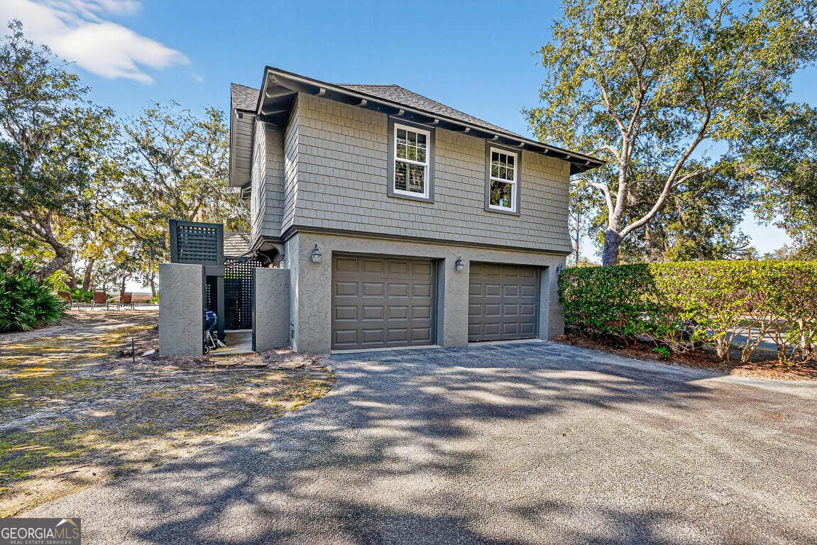 105 Hawkins Island CIR