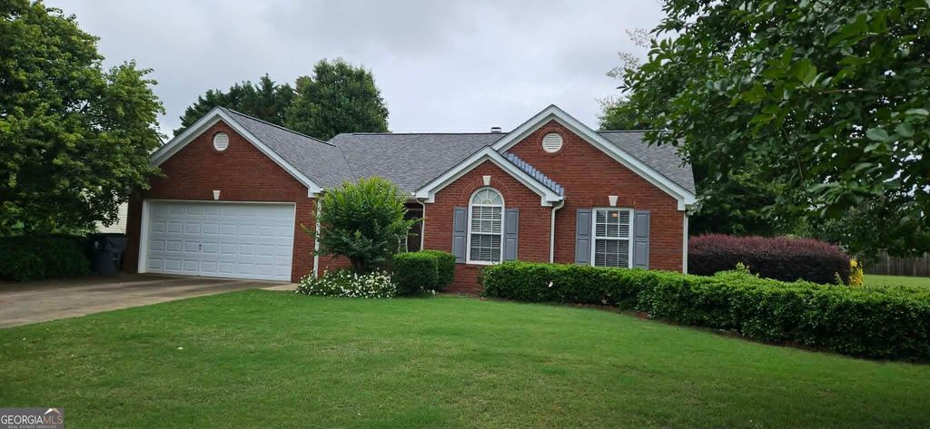 Photo of 3008 Lincoln Log Way, McDonough, GA 30252 (MLS # 10770940)