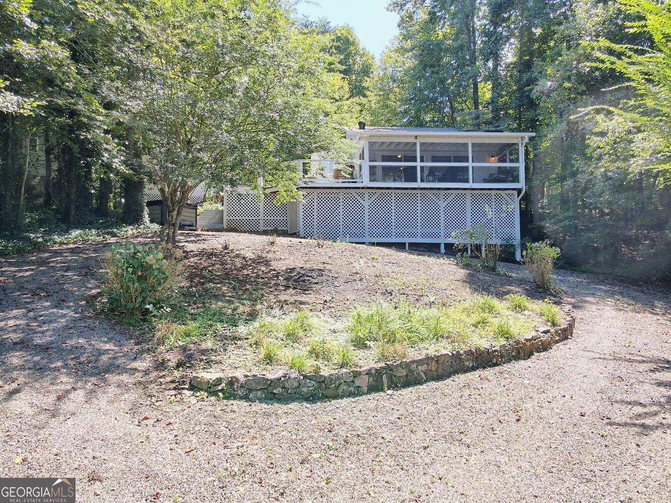 1056 Sky Hawk Mountain RD