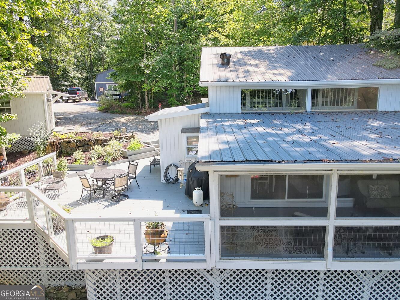 1056 Sky Hawk Mountain RD