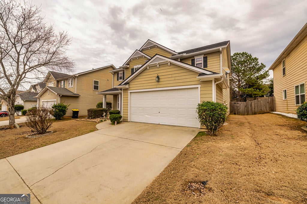 Photo of 30 Park Lane Cir, Newnan, GA 30265 (MLS # 10850365)