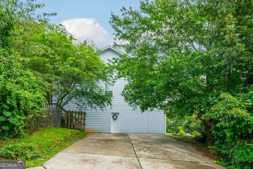 Photo of 2195 Pinetree Drive, Cumming, GA 30041 (MLS # 10784202)