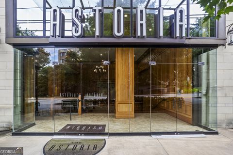 Photo of 2233 Peachtree Road NE #402, Atlanta, GA 30309 (MLS # 10615230)