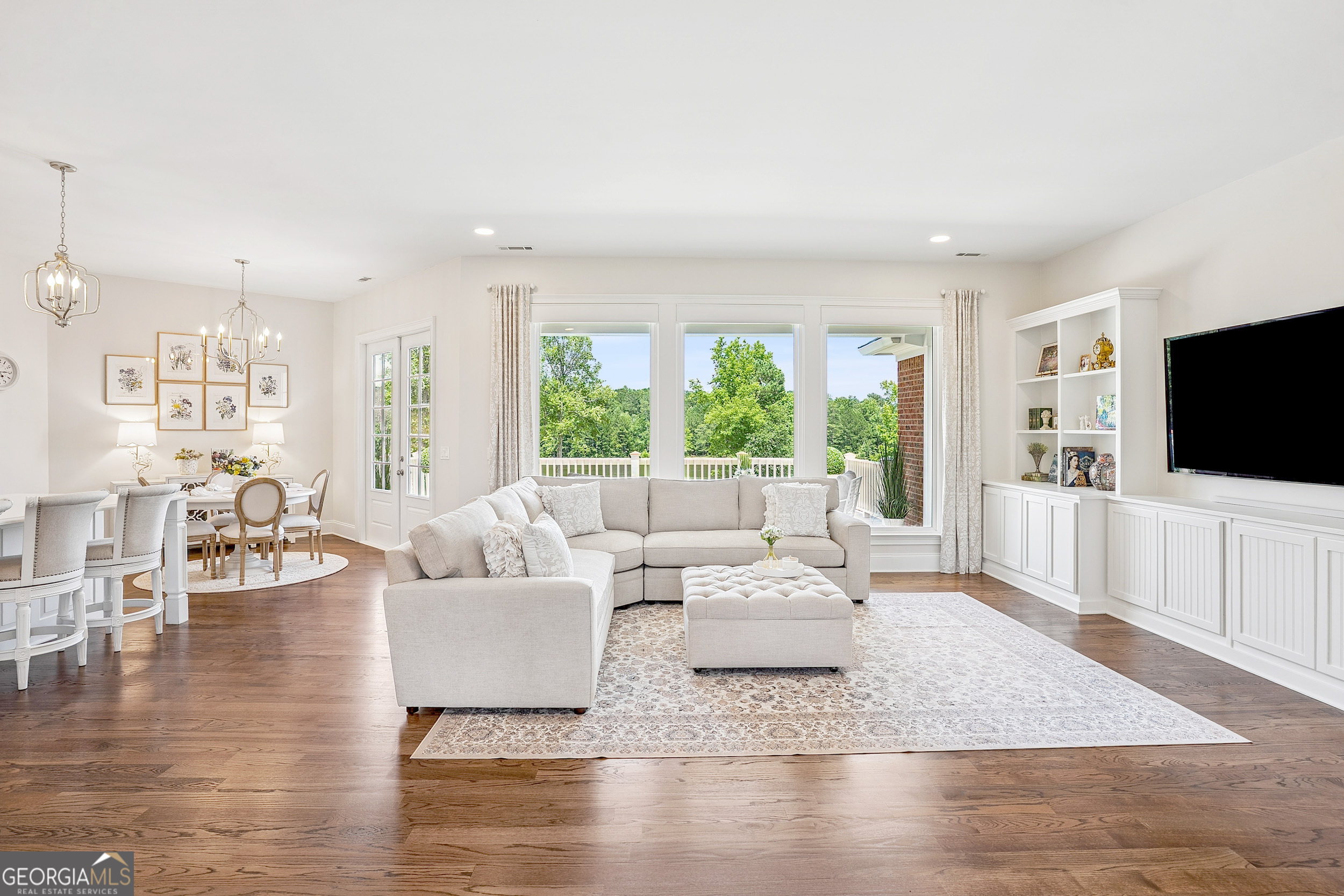 Sharpsburg, Georgia 30277, United States, 5 Bedrooms Bedrooms, ,5 BathroomsBathrooms,Residential,Active,165828