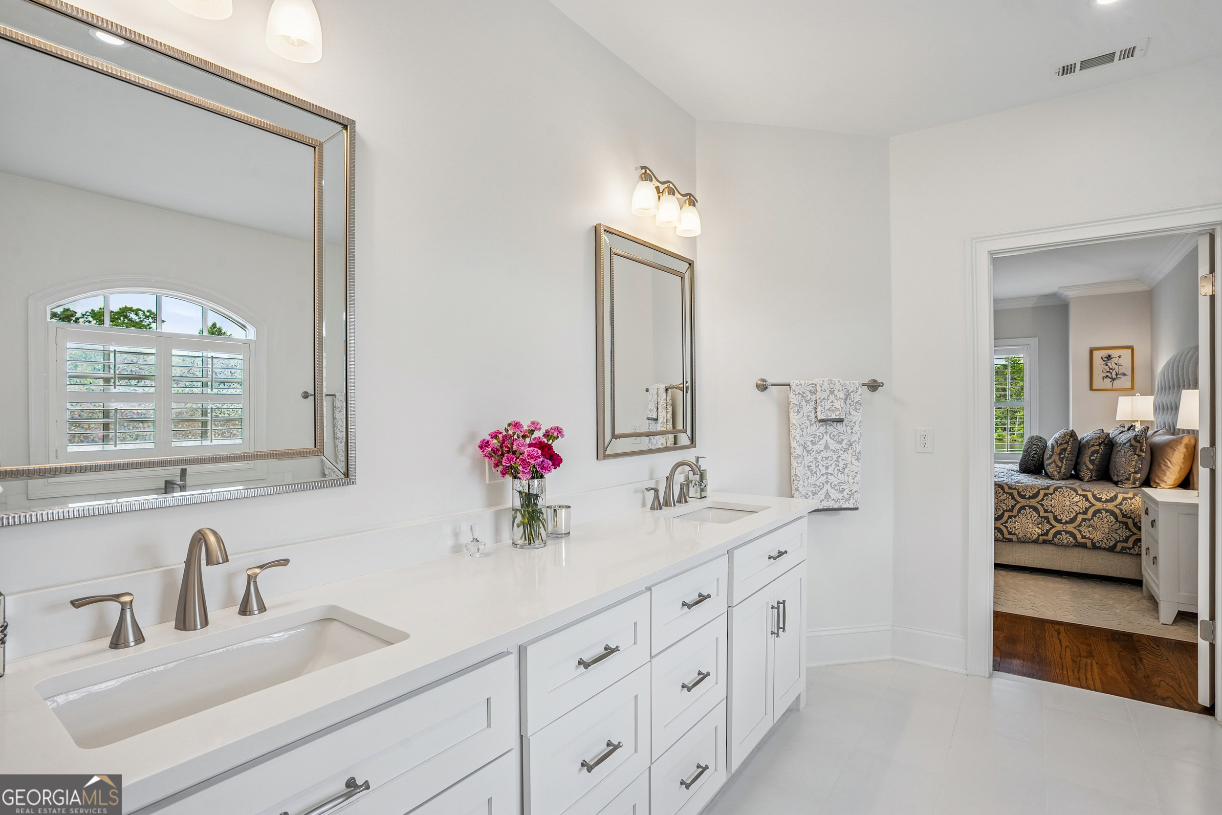 Sharpsburg, Georgia 30277, United States, 5 Bedrooms Bedrooms, ,5 BathroomsBathrooms,Residential,Active,165828