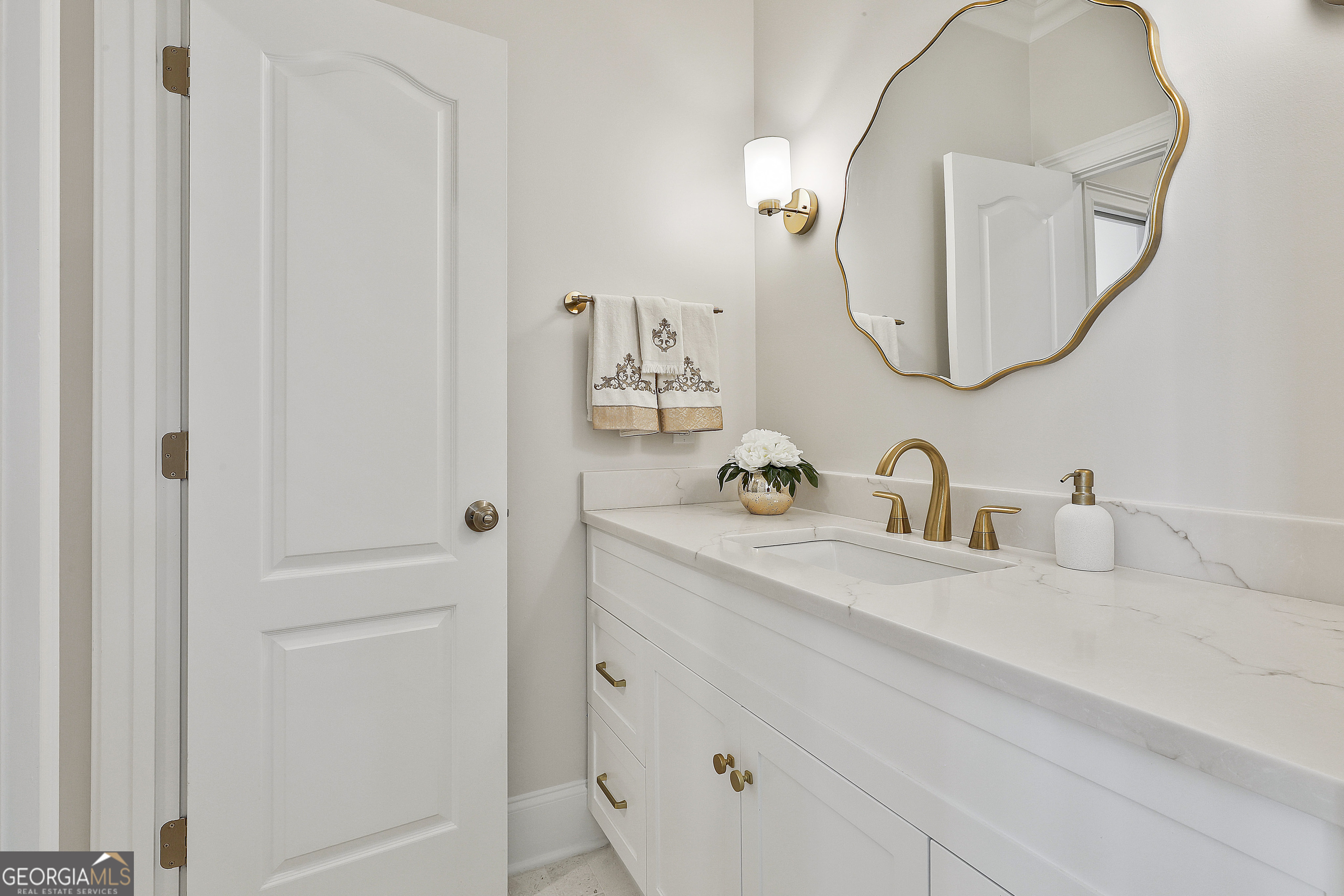 Sharpsburg, Georgia 30277, United States, 5 Bedrooms Bedrooms, ,5 BathroomsBathrooms,Residential,Active,165828