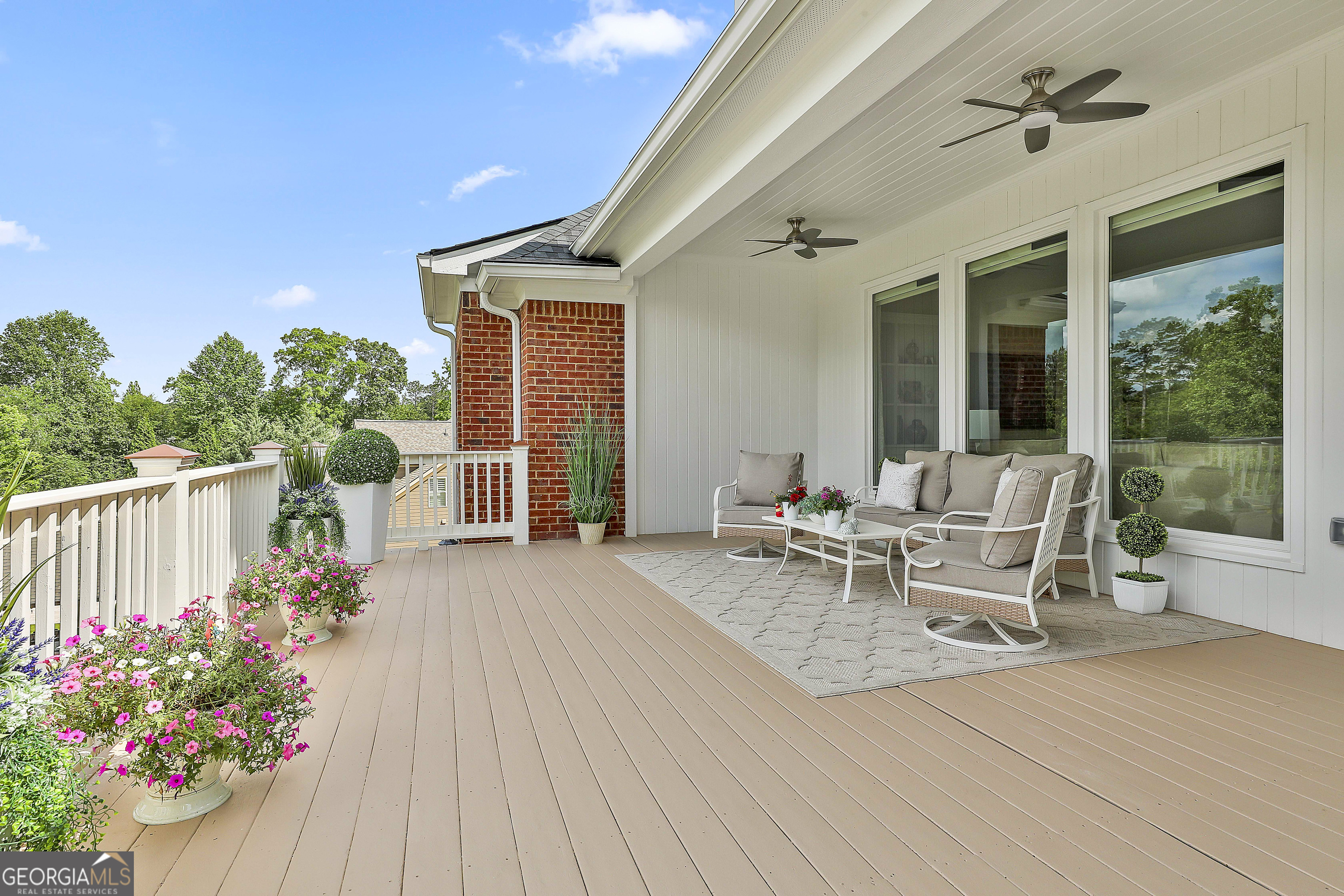 Sharpsburg, Georgia 30277, United States, 5 Bedrooms Bedrooms, ,5 BathroomsBathrooms,Residential,Active,165828