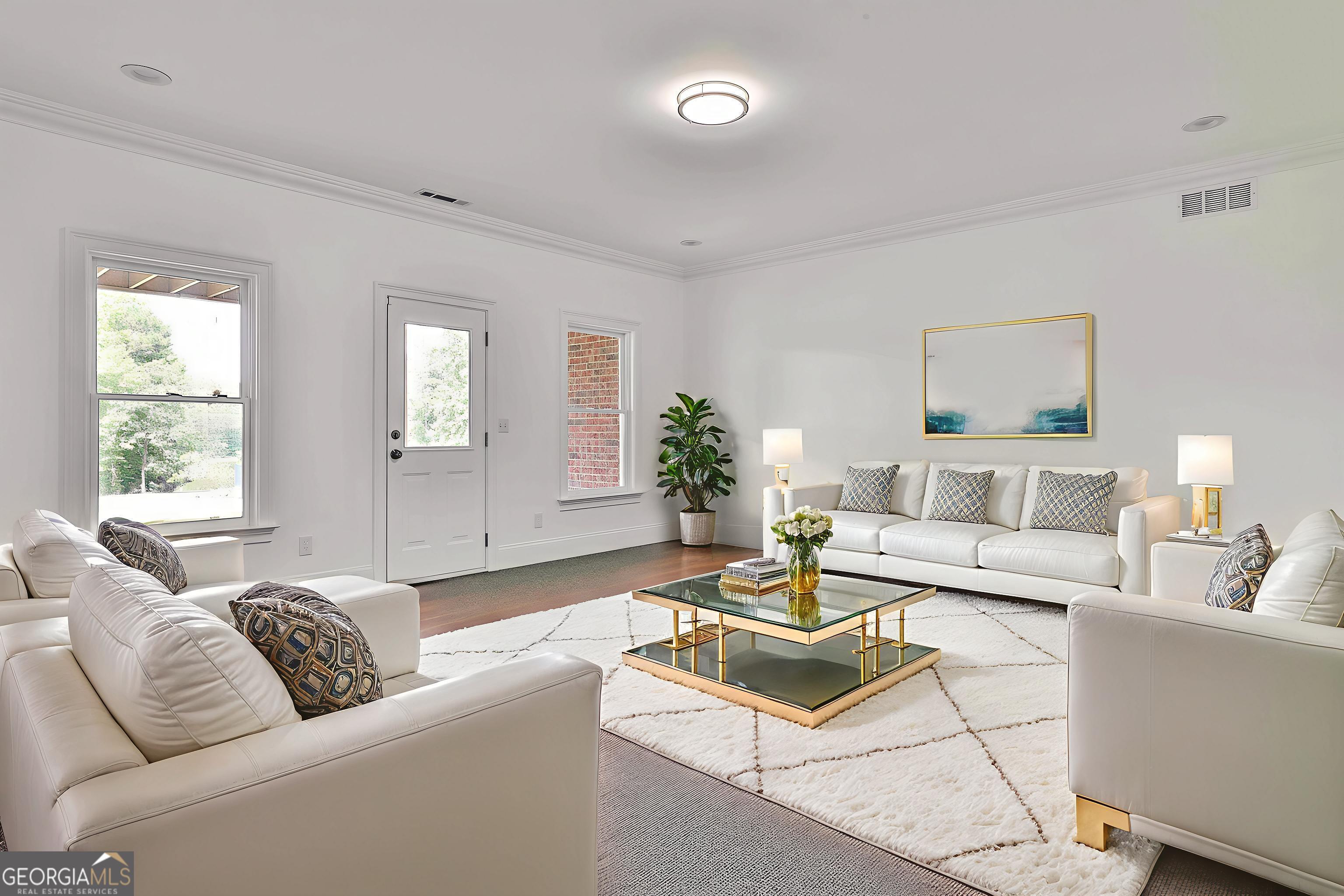 Sharpsburg, Georgia 30277, United States, 5 Bedrooms Bedrooms, ,5 BathroomsBathrooms,Residential,Active,165828