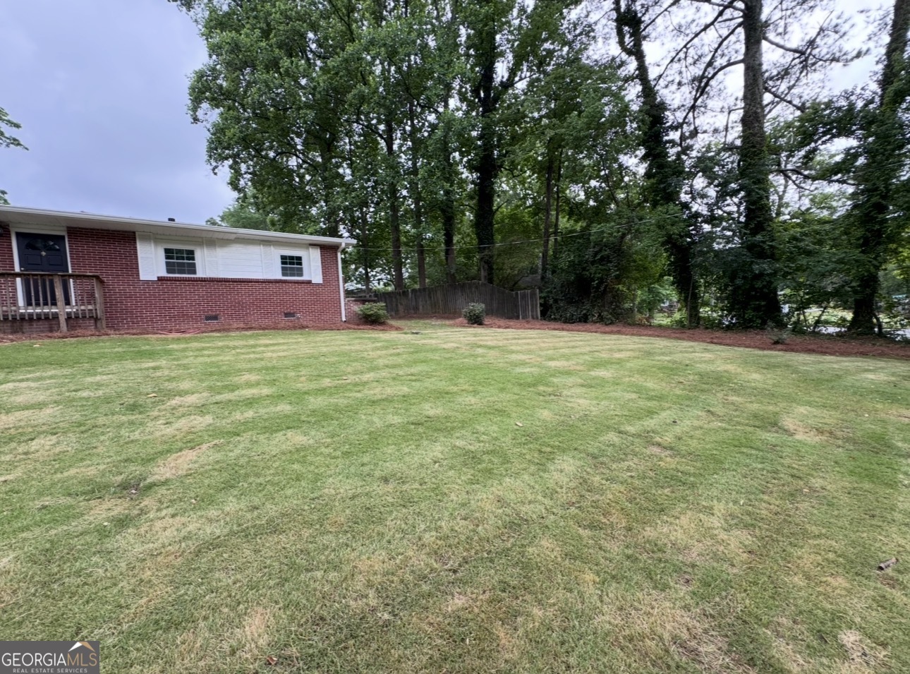 1212 Baker LN