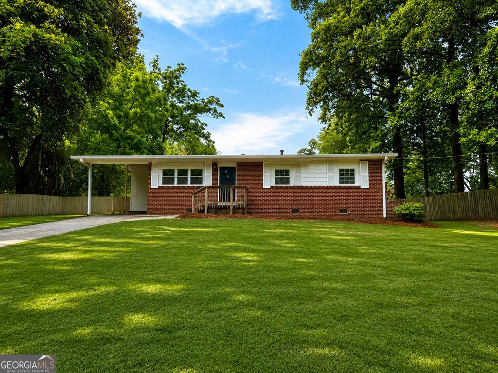 Photo of 1212 Baker Lane, Marietta, GA 30062 (MLS # 10770903)