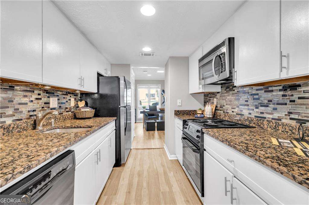 3221 Clairmont North RD NE