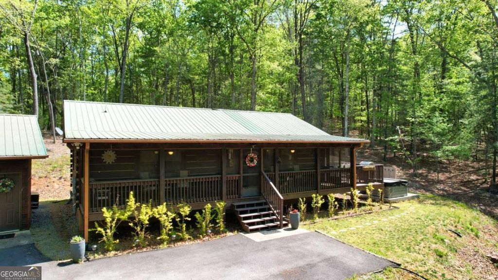Photo of 210 Shade Tree Lane, Mineral Bluff, GA 30559 (MLS # 10755030)