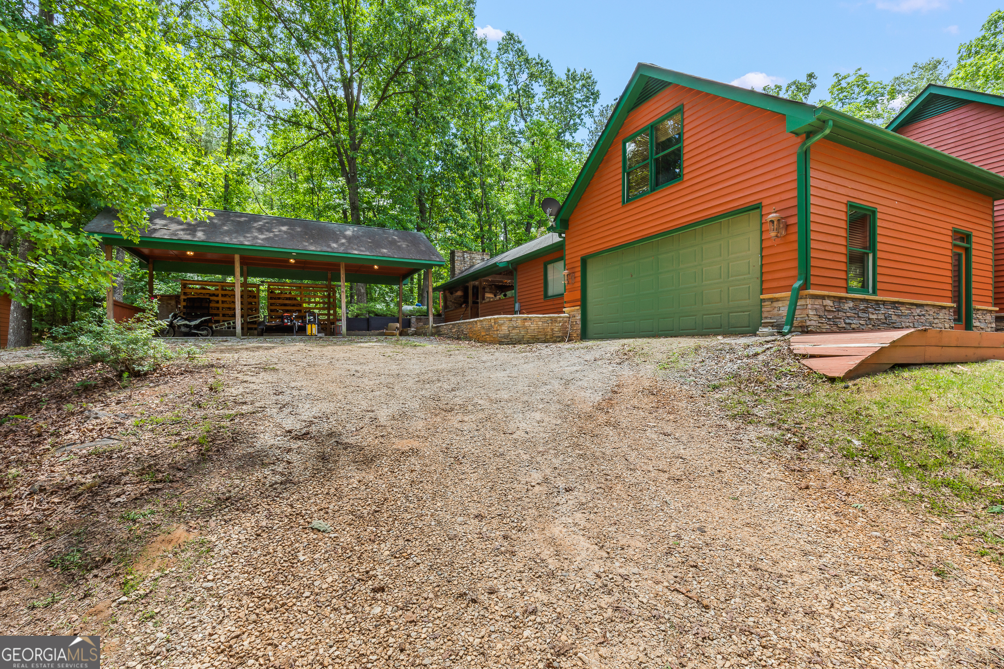 3313 Henson LN