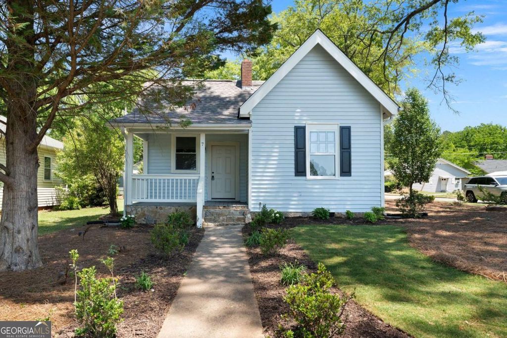 Photo of 7 Litchfield Street, Cartersville, GA 30120 (MLS # 10769040)