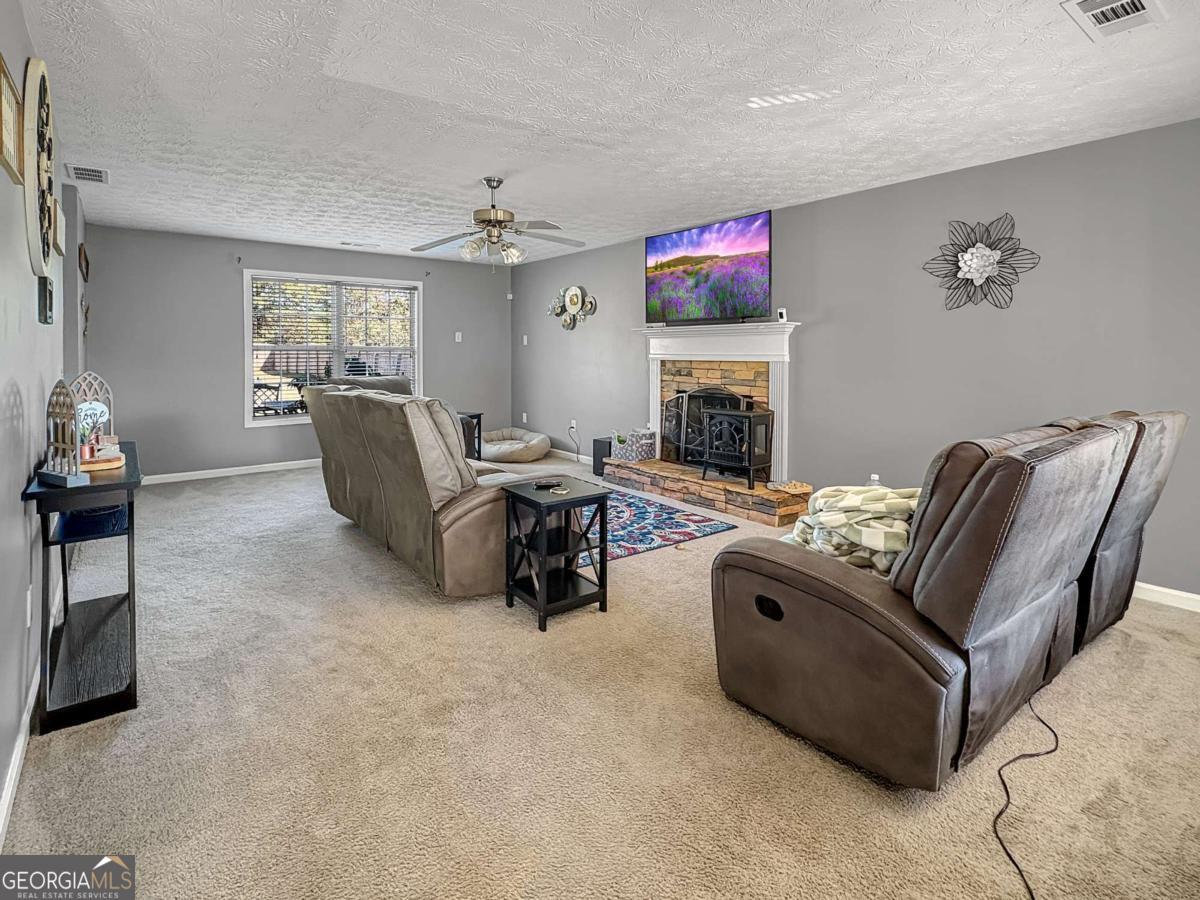 637 Sleeping Meadow LN