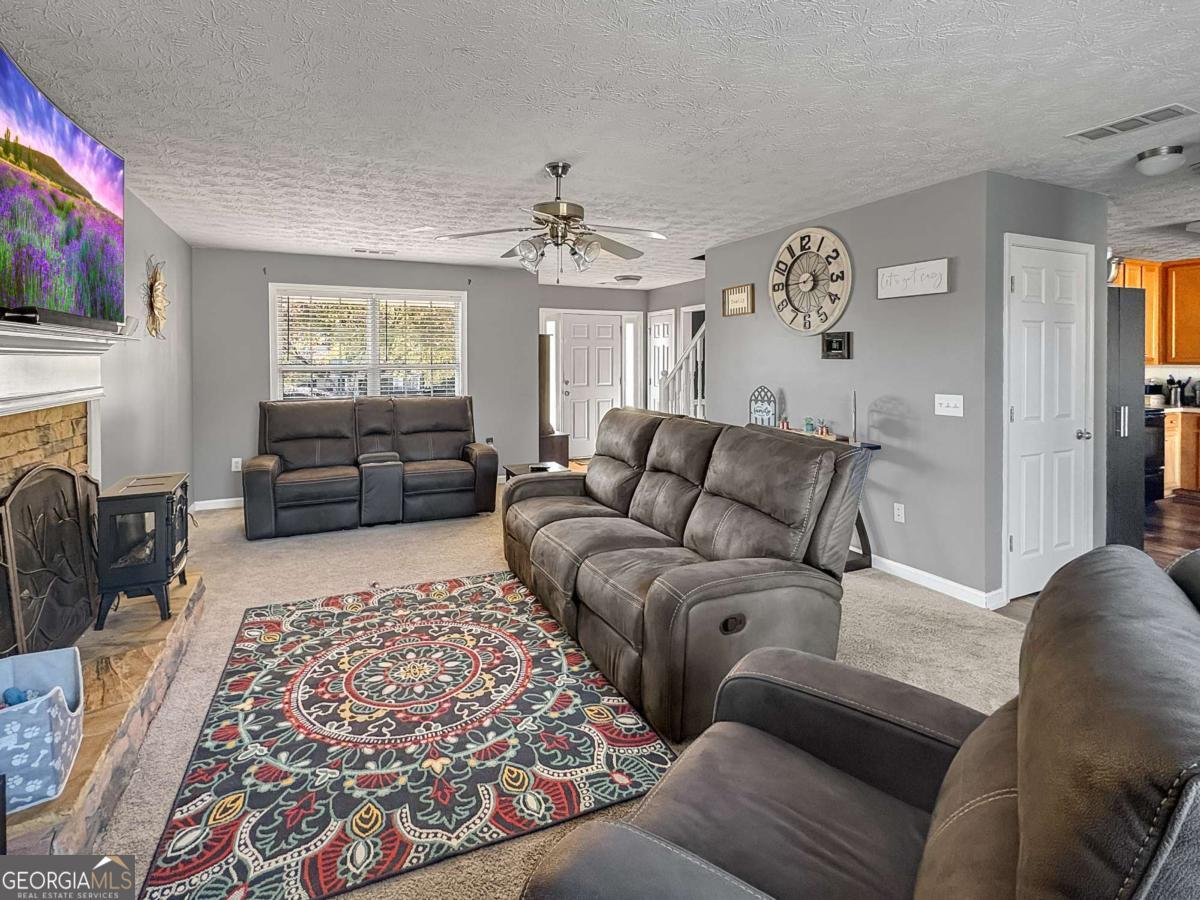 637 Sleeping Meadow LN