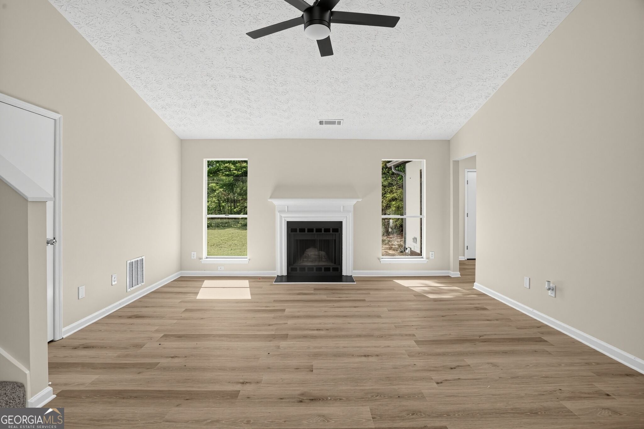 2640 Rolling Hills WAY
