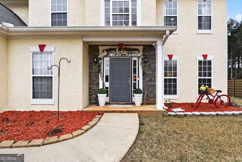 Photo of 230 Gaelic Way, Tyrone, GA 30290 (MLS # 10757401)