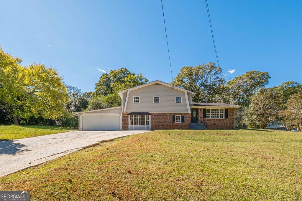 Photo of 1798 Dogwood Court, Snellville, GA 30078 (MLS # 10826224)