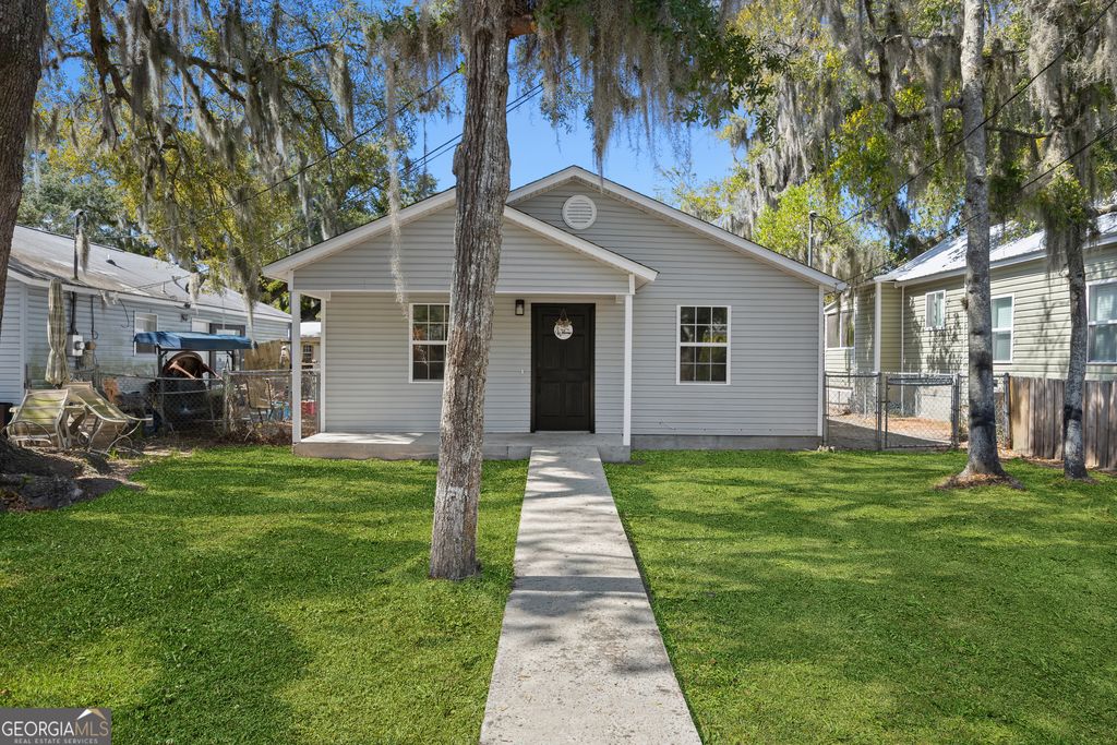 Photo of 1005 Johnston Street, Brunswick, GA 31520 (MLS # 10701942)