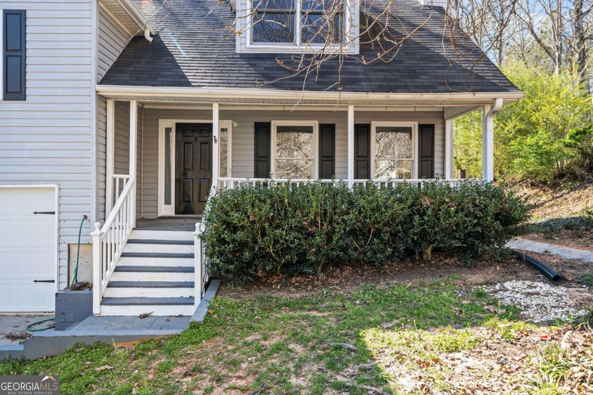 228 Hawkins Farm CIR