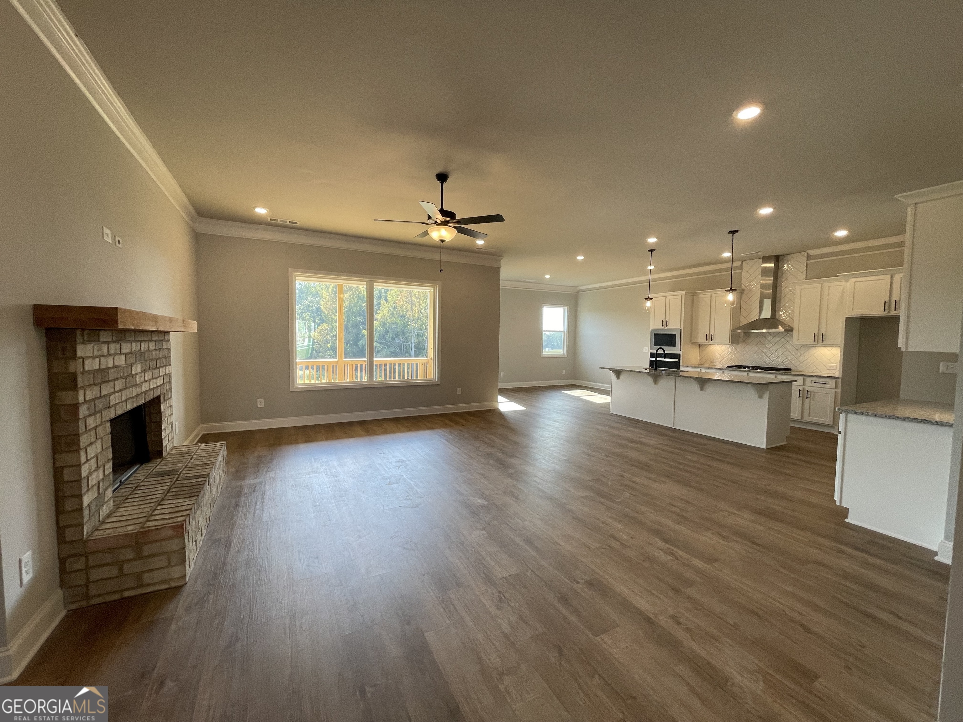 120 Cherokee Rose LN