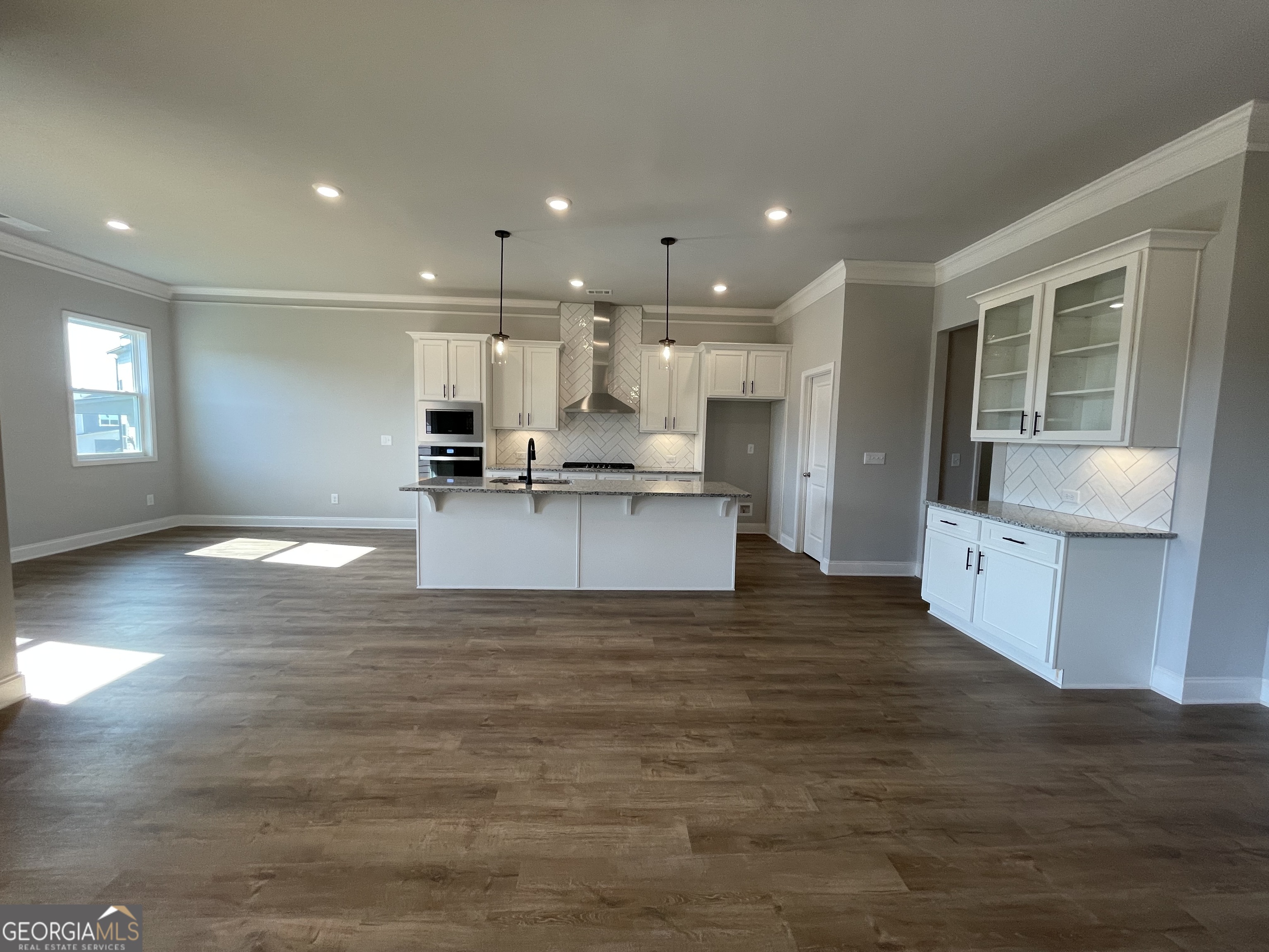 120 Cherokee Rose LN