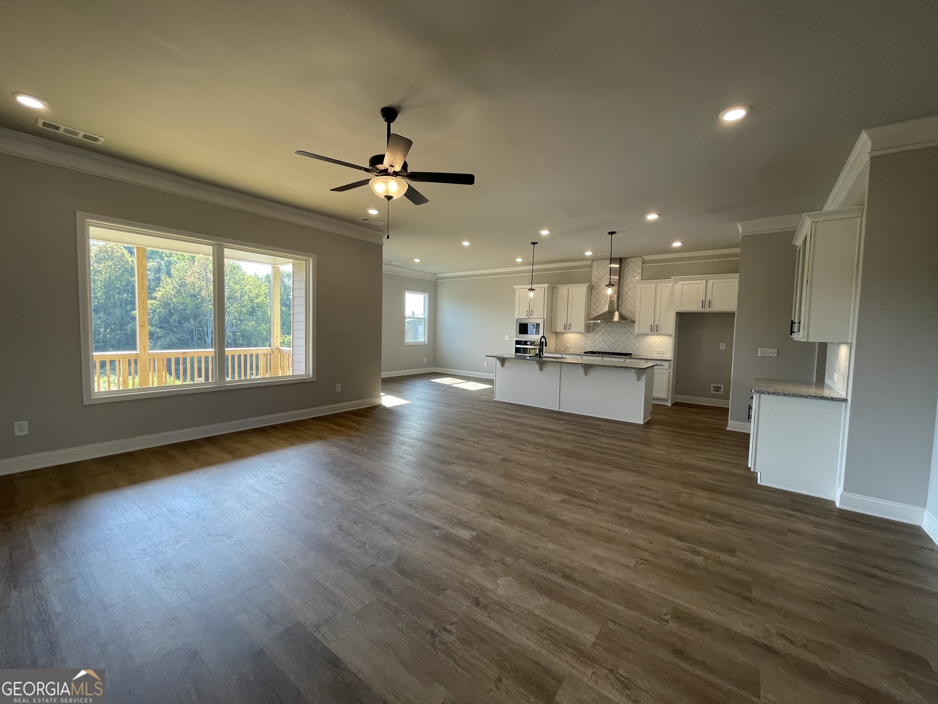 120 Cherokee Rose LN