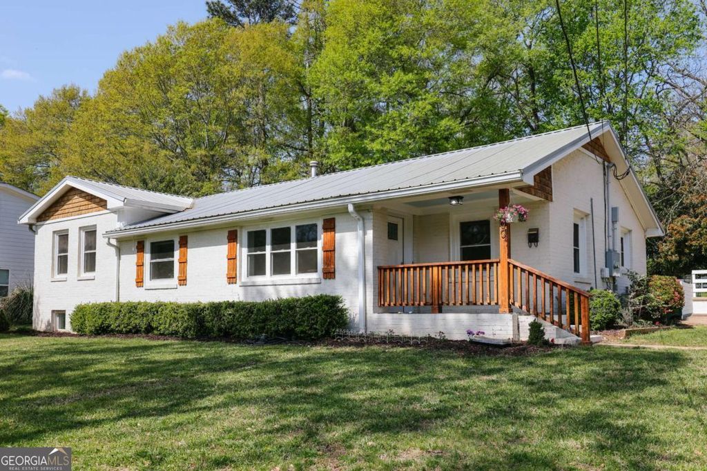 Photo of 200 The Plz, Athens, GA 30606 (MLS # 10729458)
