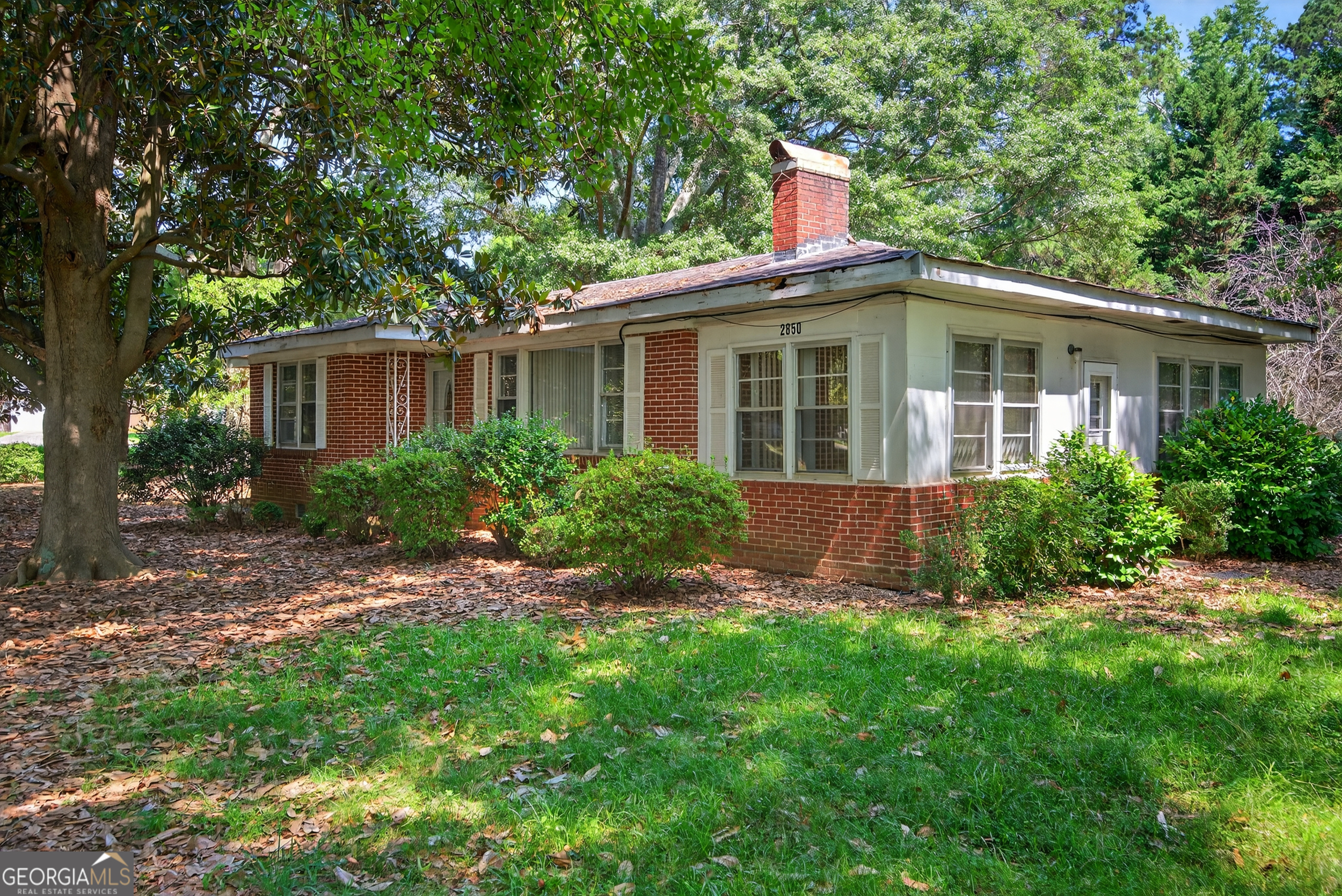 2850 cherokee RD