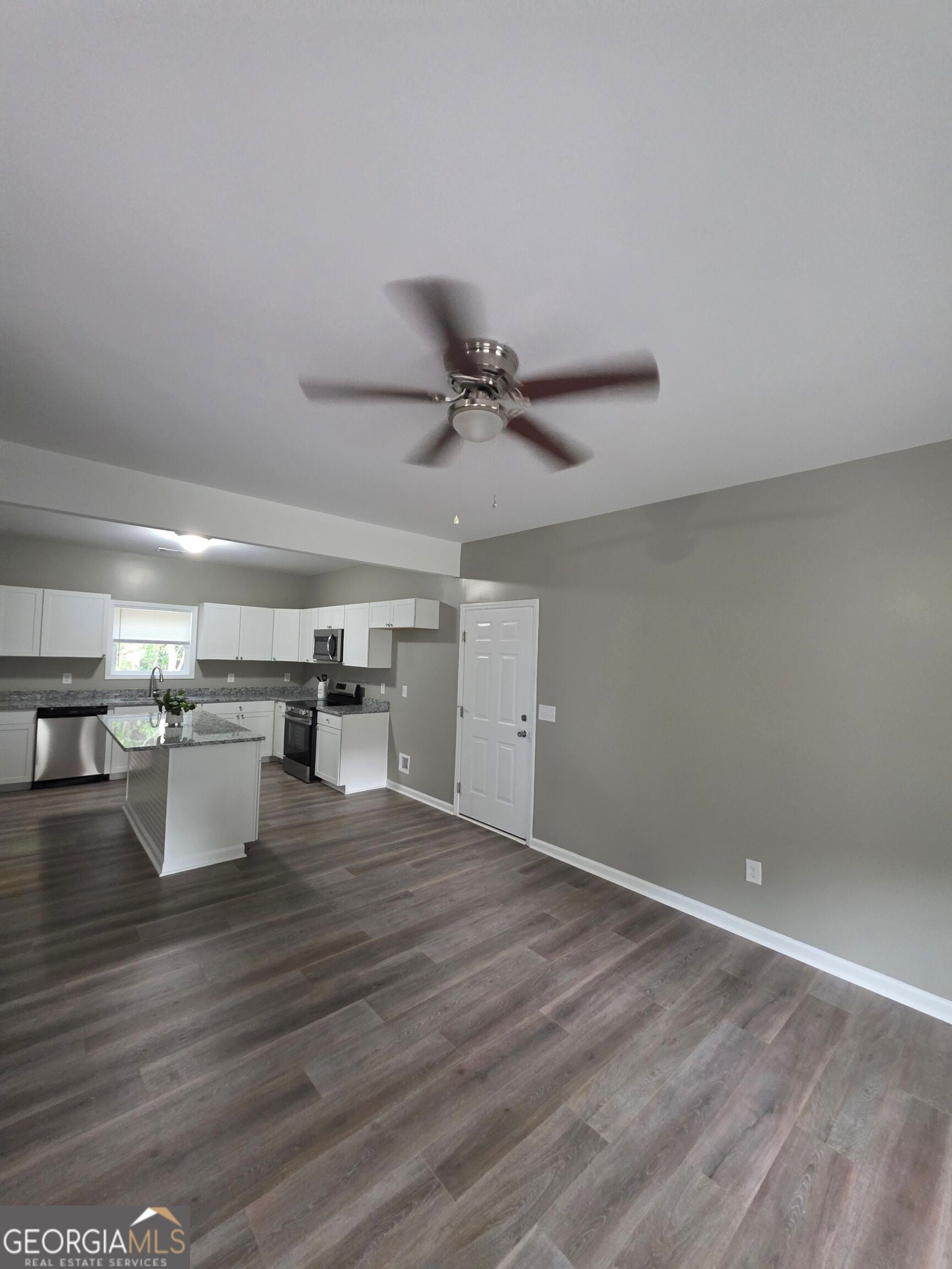 191 Laura LN