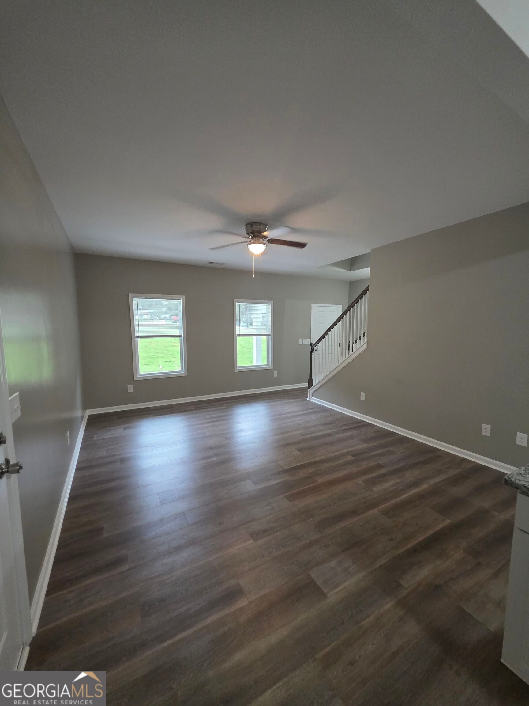 191 Laura LN